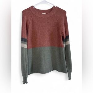 Hem & Thread Two-Tone Crewneck Sweater in Rust and Olive